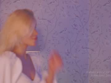 latina cam girl _2strangers image #2042099