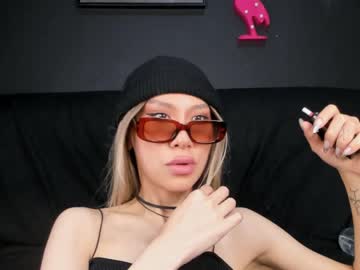 latina cam girl boa_nee image #2217565