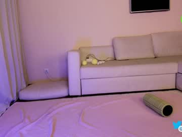 latina cam girl hollyextra image #4473385