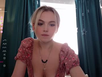 latina cam girl small_blondee image #3518172