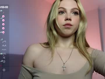 latina cam girl small_blondee image #2949965