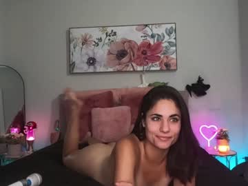latina cam couple ari_lovexo image #3702440