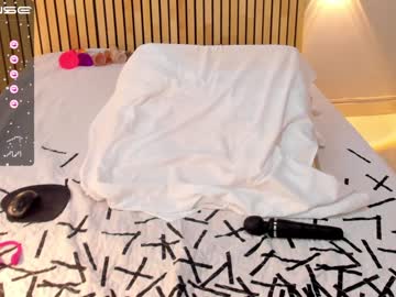 latina cam girl little_effy18 image #2290274