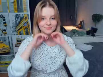 latina cam girl intimacy_scene image #4633353