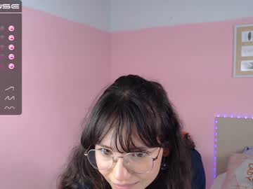 latina cam girl little_effy18 image #324301