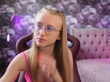 latina cam girl angeellina image #3007550