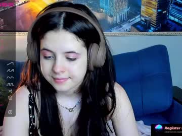 latina cam girl nessa_more image #2318708