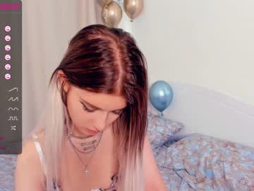 latina cam girl elfas_cute image #3193055
