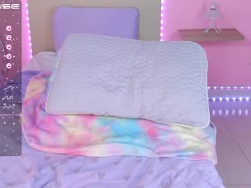 latina cam girl little_effy18 image #2109475