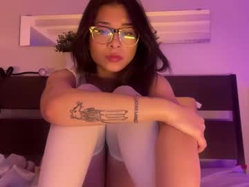 latina cam girl vietwhhore image #4291554