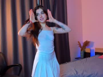 latina cam girl hi_kendall image #2228632