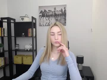 latina cam girl little_e_mily image #825718