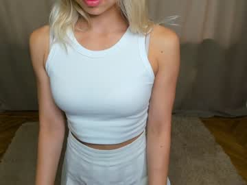 latina cam girl springgmelodyy image #3236051