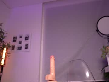 latina cam girl lau__1 image #4437542