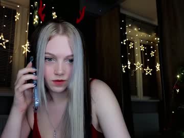 latina cam girl small_blondee image #3975067