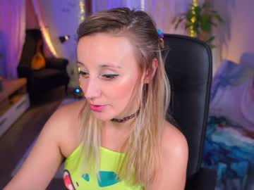 latina cam girl juicyandthepussyblvd image #1928416