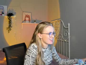 latina cam girl linellali image #1647567