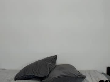 latina cam girl aria_diaz image #4027214