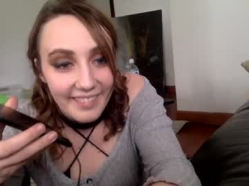 latina cam girl fendommommy96 image #1189950