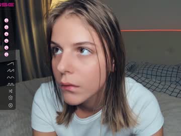 latina cam girl erline_may image #4401451