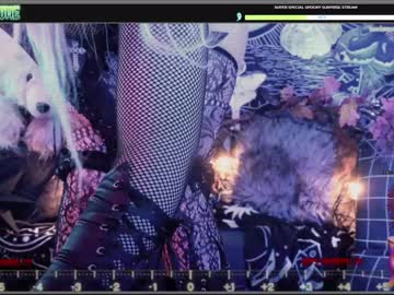 latina cam girl those_darn_frigs image #206299