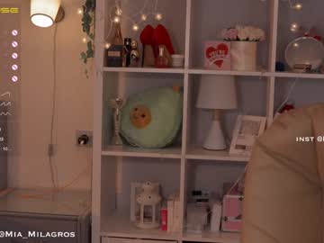 latina cam girl mia_milagros image #2239504