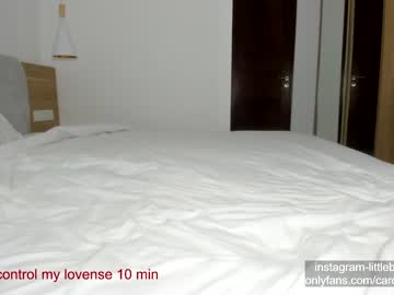 latina cam girl carolinaherera image #2145237