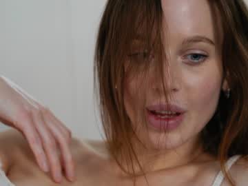 latina cam girl ellaa91 image #281088