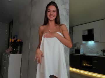 latina cam girl mia_devill image #2836240