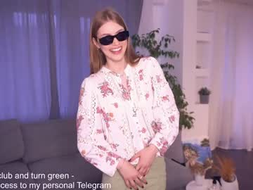 latina cam girl ardithcavell image #4540587