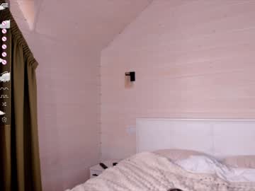latina cam girl darling_kira image #1739824