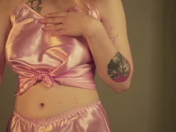 latina cam girl anna_breach image #3164636
