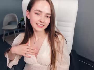 latina cam girl chillsea image #4100317