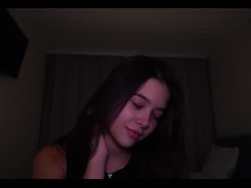 latina cam girl emilybatee image #3959649