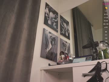 latina cam girl lina_erotic image #3193664
