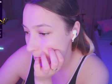 latina cam girl aveksmr image #1975355