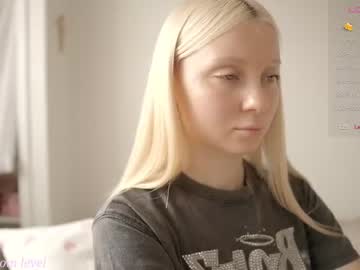 latina cam girl pureangeldolores image #4404966
