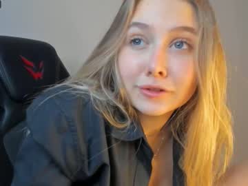 latina cam girl pewdieevaa image #3434910