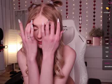 latina cam girl vonnalein image #4428660