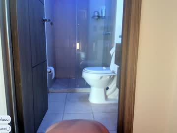 latina cam girl pavlovacoluccii_ image #1368175
