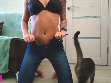 latina cam couple drunk_bosss image #1025852