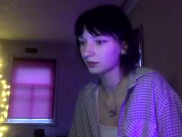 kitten_like latina cam