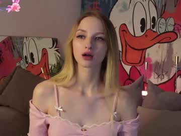 latina cam girl aurorablondi image #4674654