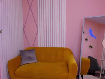 latina cam girl milablush image #2025010