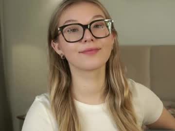 latina cam girl gillianelletson image #4678474