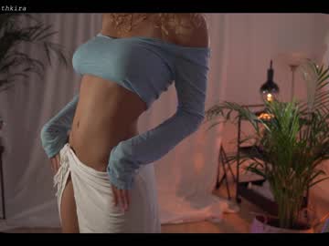 latina cam girl chillwithkira image #1641164