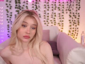 latina cam girl shycinderella image #3184029