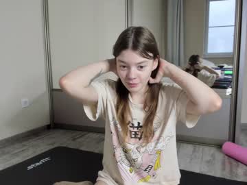 latina cam girl mxxnsxsul image #2039638