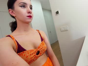 latina cam girl ehotlovea image #4101317