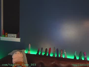 latina cam girl taylor_love_303 image #3666792